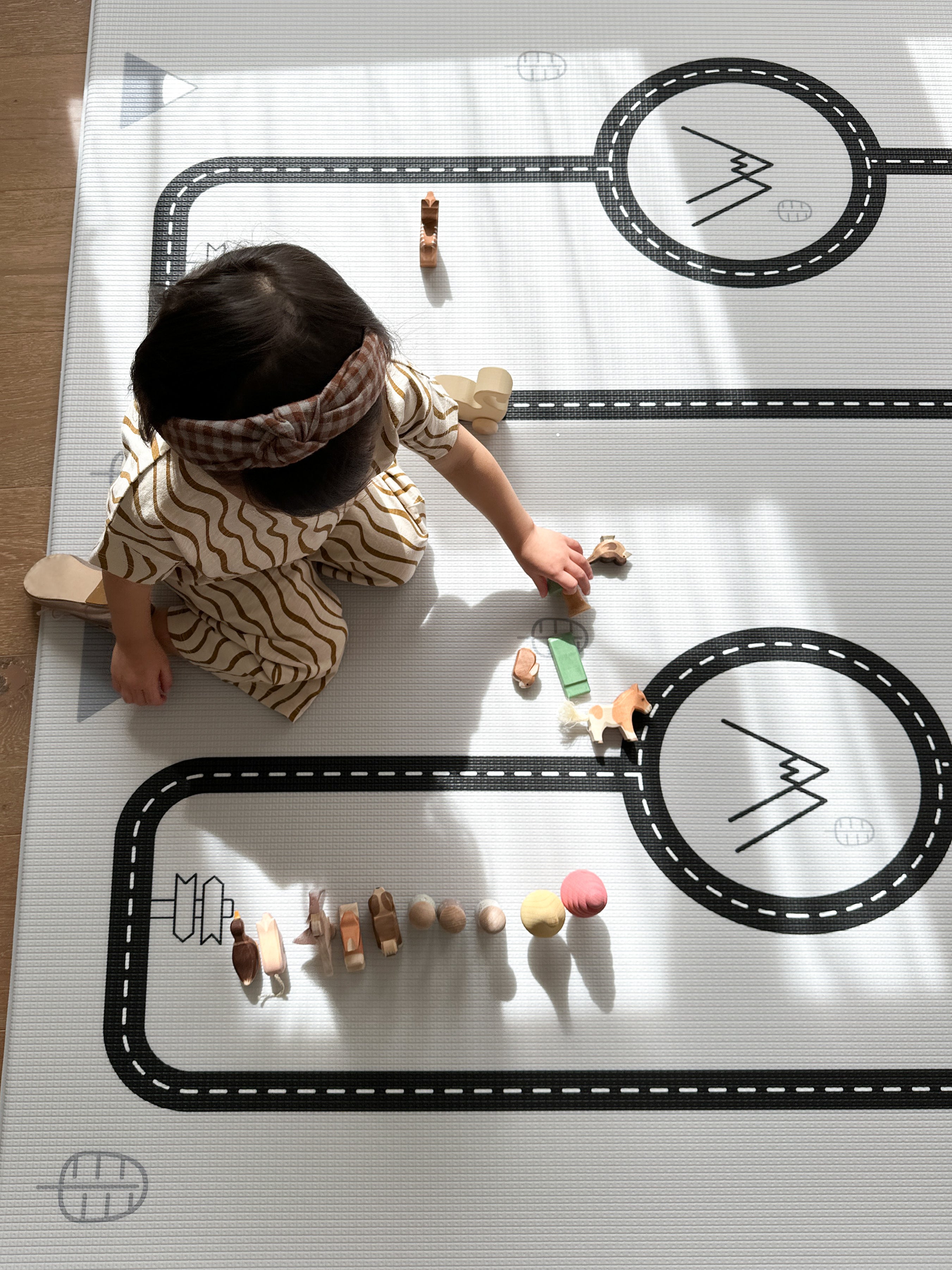 Little Bot Baby Play Mat (Ofie mat, country road + triangle
