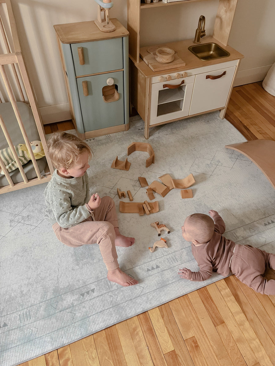 Little Bot Baby Play Mat (Ofie mat, zen line + oracle)